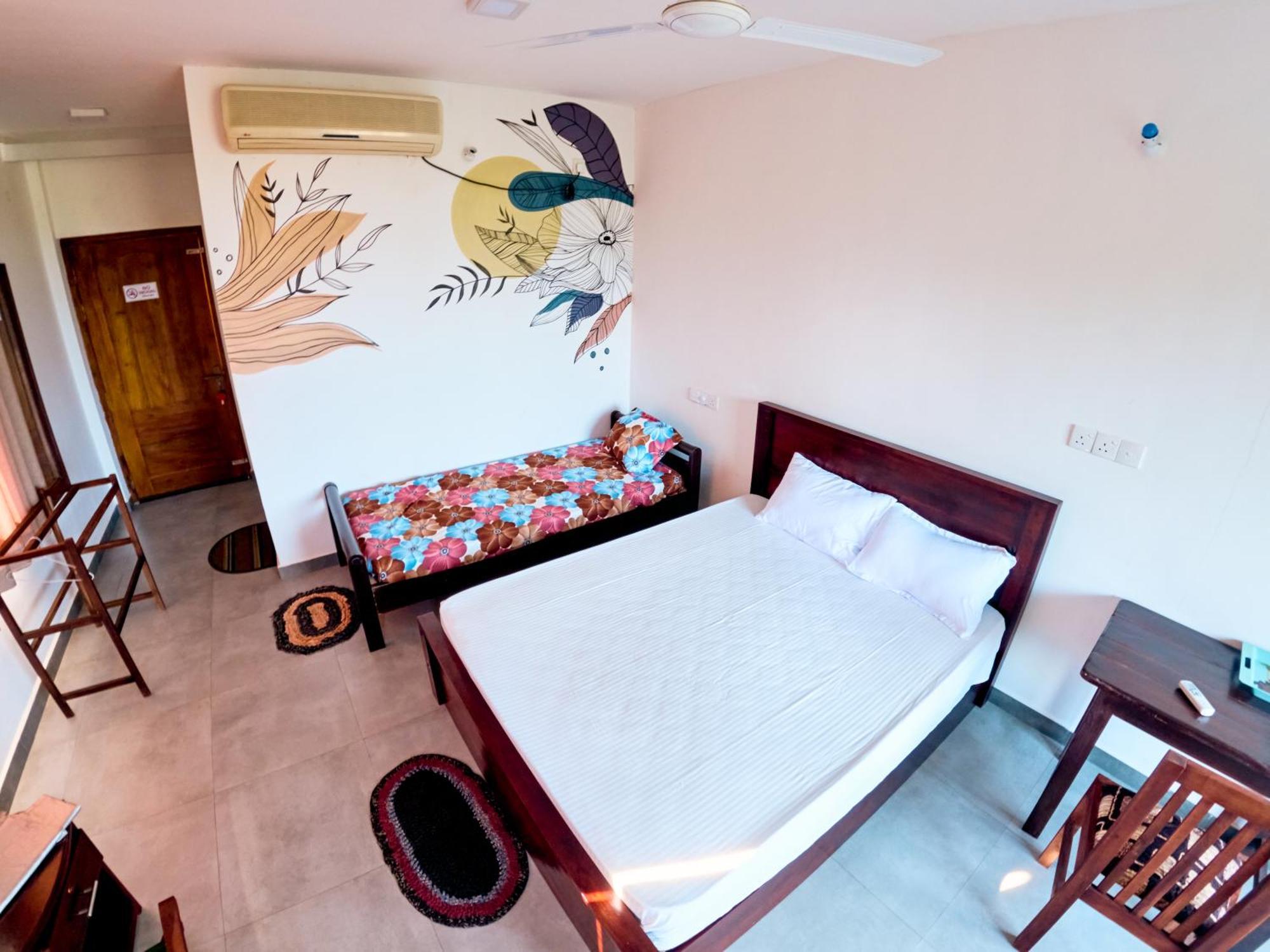 Baden Beach Hotel 卡尔库达 外观 照片