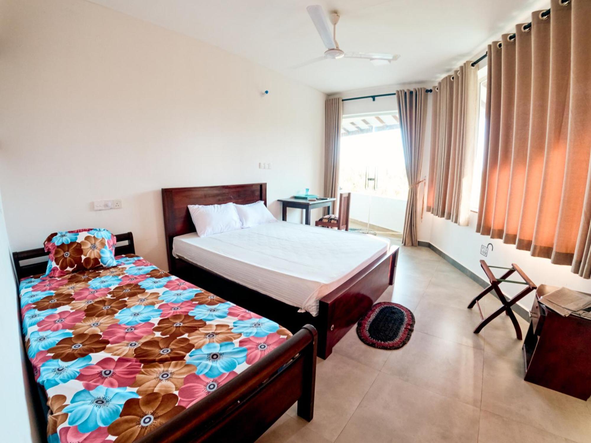 Baden Beach Hotel 卡尔库达 外观 照片