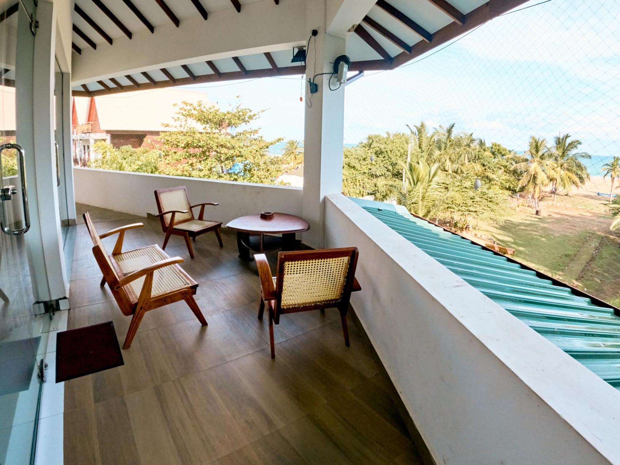 Baden Beach Hotel 卡尔库达 外观 照片